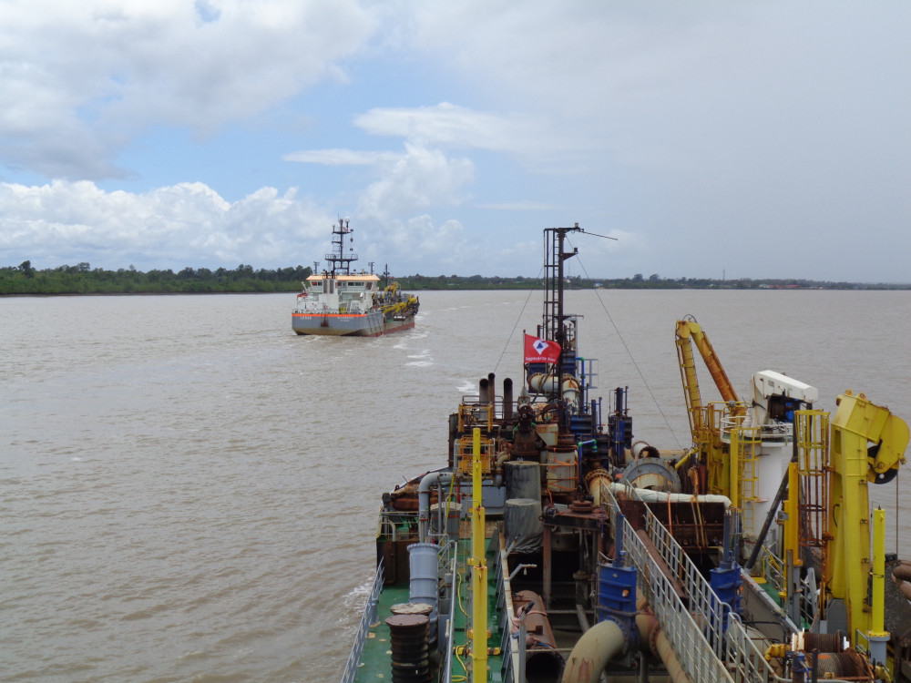 Elbe en Lesse - Suriname rivier